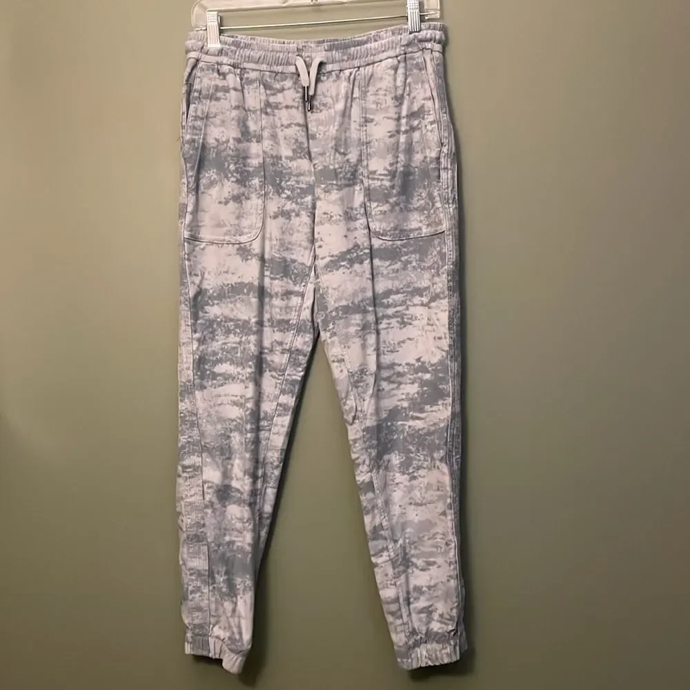 Athleta size medium